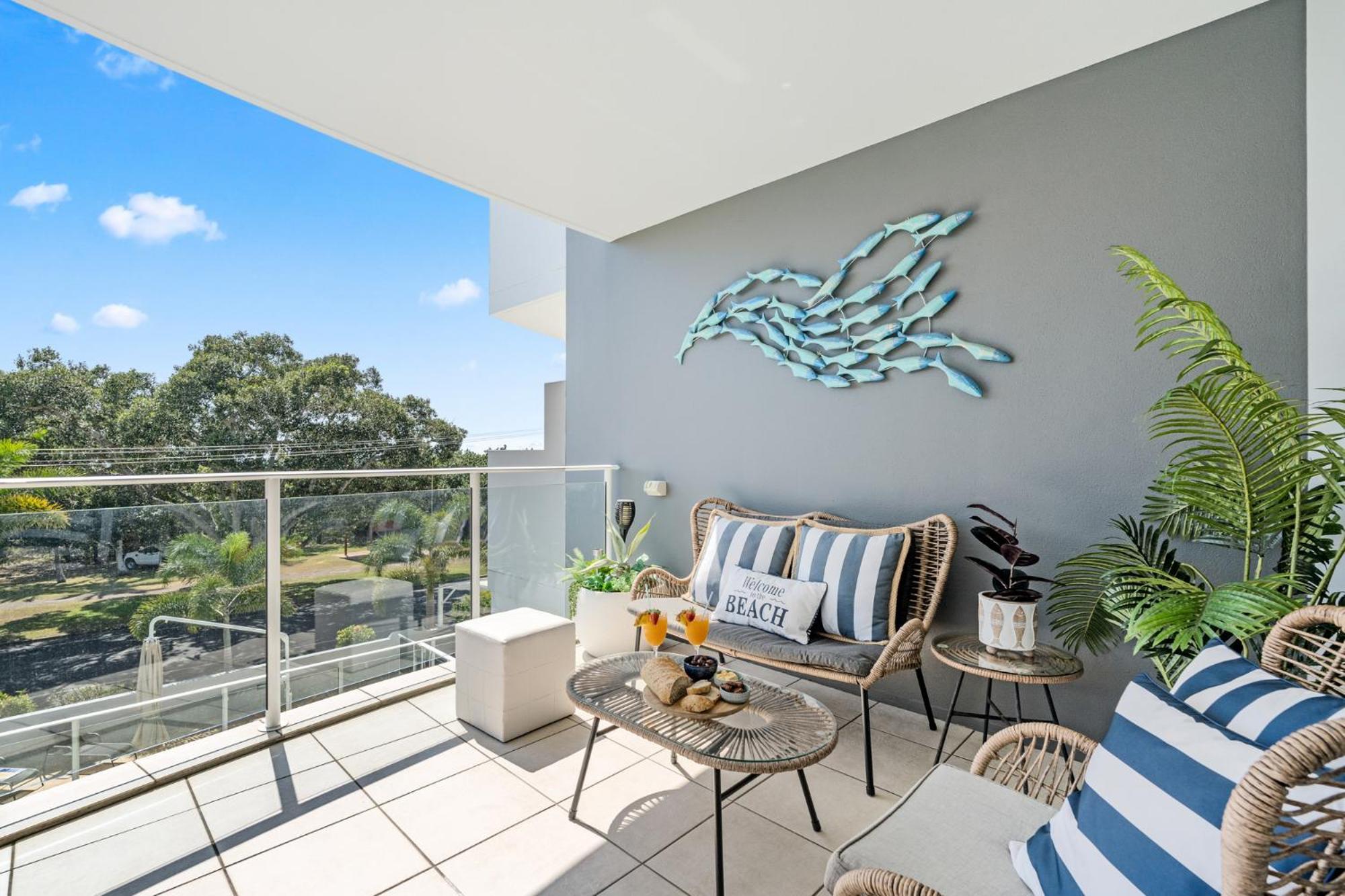 Tingeera Bespoke Beachfront Apartments Hervey Bay Exterior foto