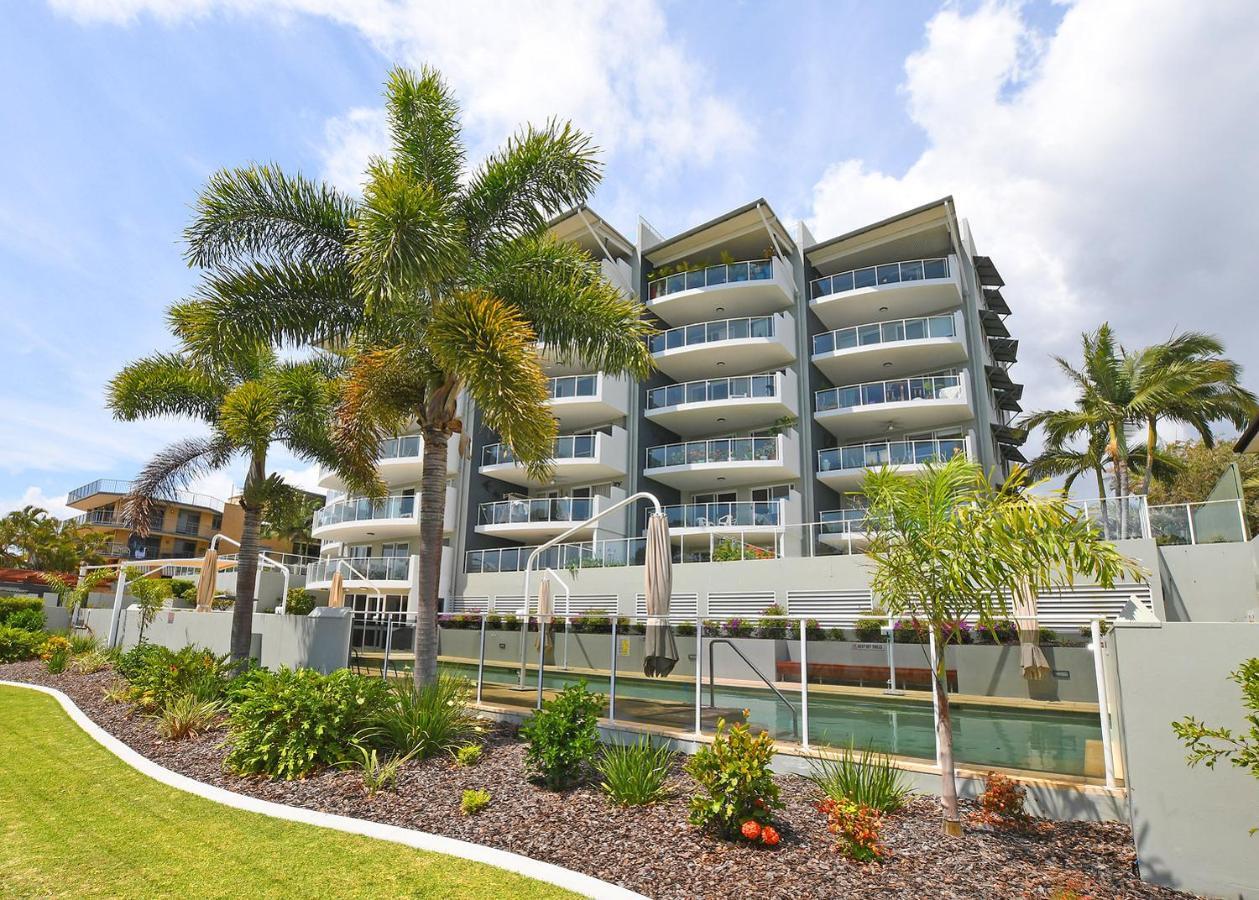 Tingeera Bespoke Beachfront Apartments Hervey Bay Exterior foto